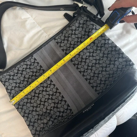 Coach Legacy Stripe Duffle Bag - Picture 14 of 16